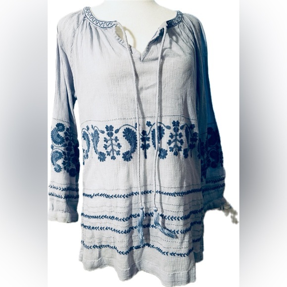Tommy Bahama Boho-embroidered top M - Picture 1 of 15